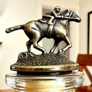 Blanton’s Bourbon Whiskey collector bottle, box & bag. L topper. (Empty bottle)